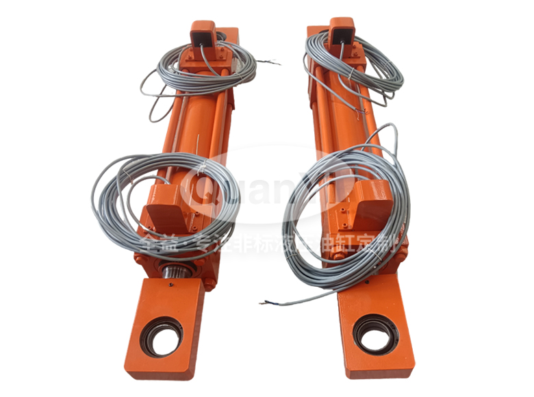 常州全益機(jī)械制造有限公司-冶金工業(yè)用四拉桿油缸 80/45-38080/45-380