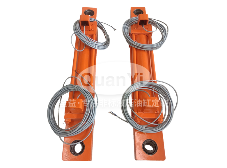 常州全益機(jī)械制造有限公司-冶金工業(yè)用四拉桿油缸 80/45-38080/45-380